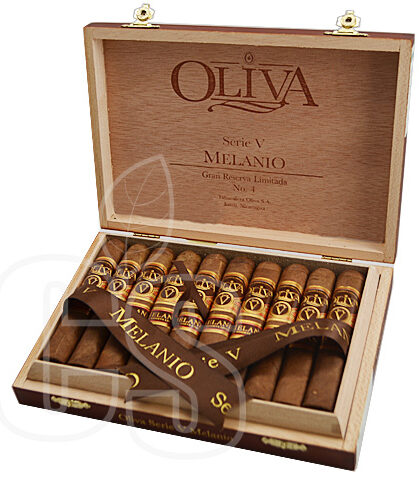 OLIVA V MELANIO NO 4 PETITE CORONA