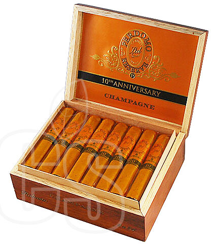 PERDOMO 10TH ANNIVERSARY CHAMPAGNE ROBUSTO