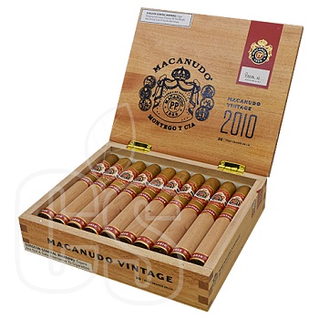 MACANUDO VINTAGE 2010 TORO GRANDE