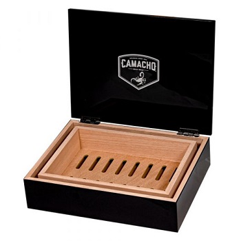 CAMACHO 20 CT HUMIDOR 2021