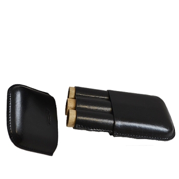 SAVINELLI CIGAR CASE HOLDS 3 CIGARS