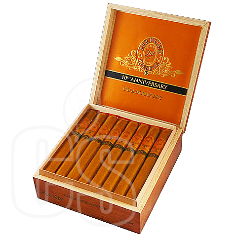 PERDOMO 10TH ANNIVERSARY CHAMPAGNE CHURCHILL